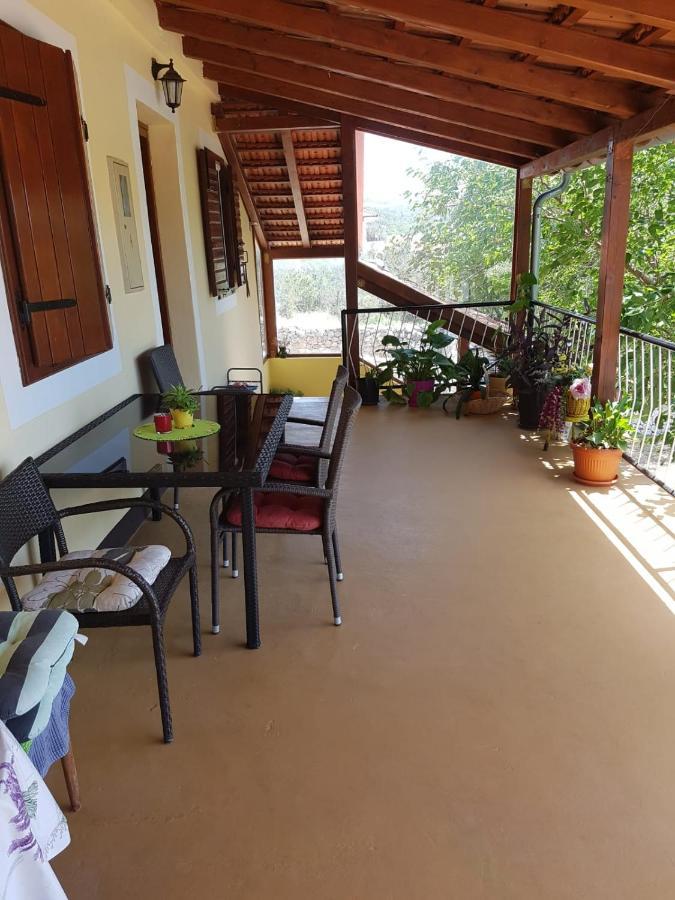 Apartmani Corleone Bilice Exterior photo